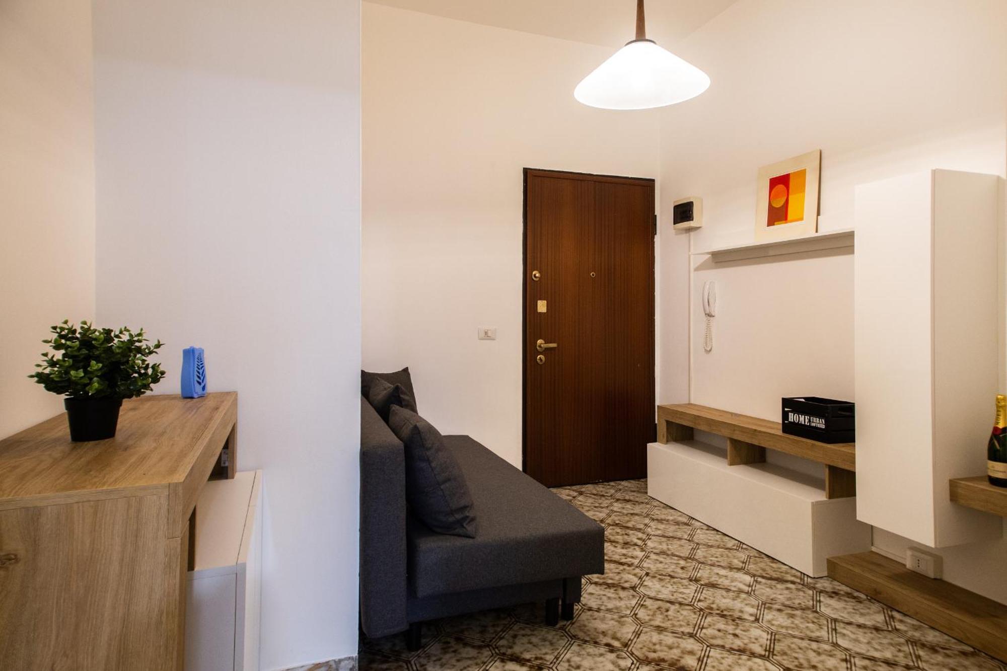 Milano-linate Self Check In & Free Parking Apartamento