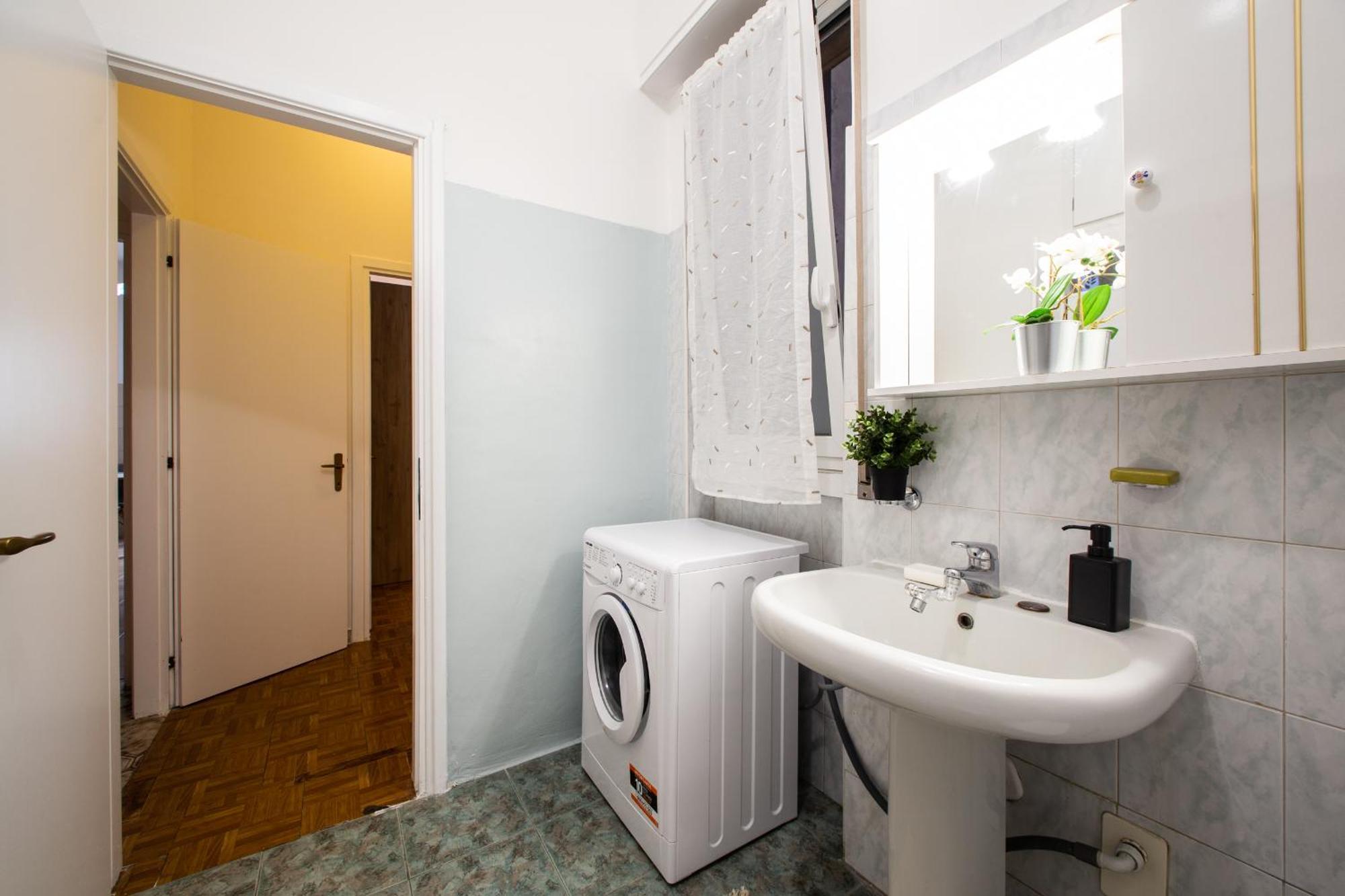 Apartamento Milano-linate Self Check In & Free Parking